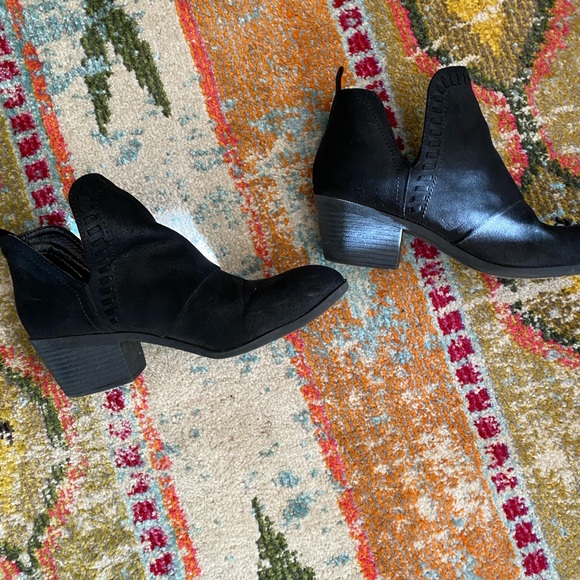 Black Booties. Size 7.5 - Picture 2 of 5